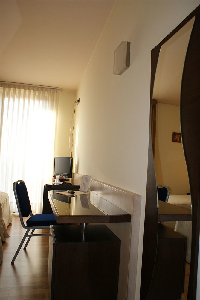 Hotel Corte Quadri Lonigo Extérieur photo